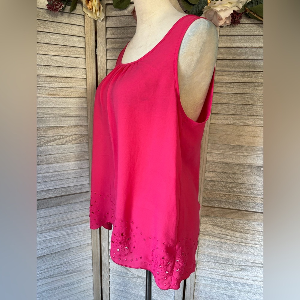 2 for 1 Deal LOFT ANN TAYLOR Sleeveless Blouses Fuchsia Pink Black&White cottage - Picture 4 of 16
